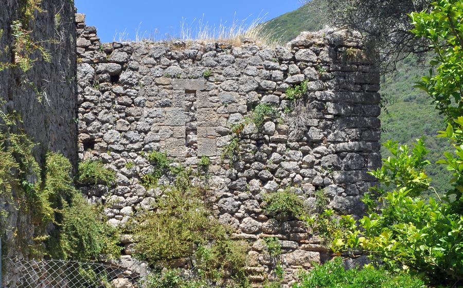 Gardiki Castle - In Greece